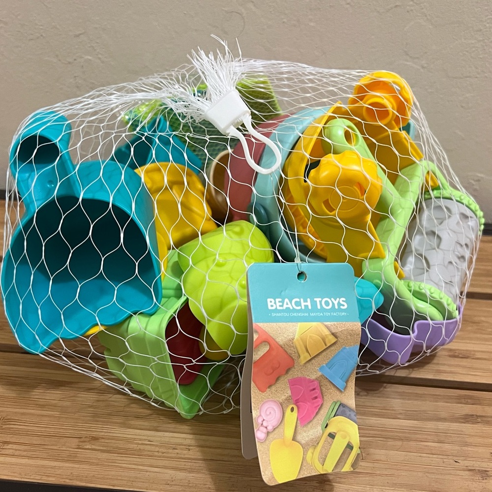 Brand new Beach Sand water Toys for kids - Picture 1 of 11